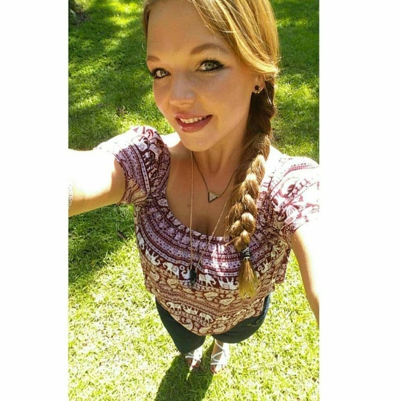 Meet your Posher, Maygan - Picture 5 of 7